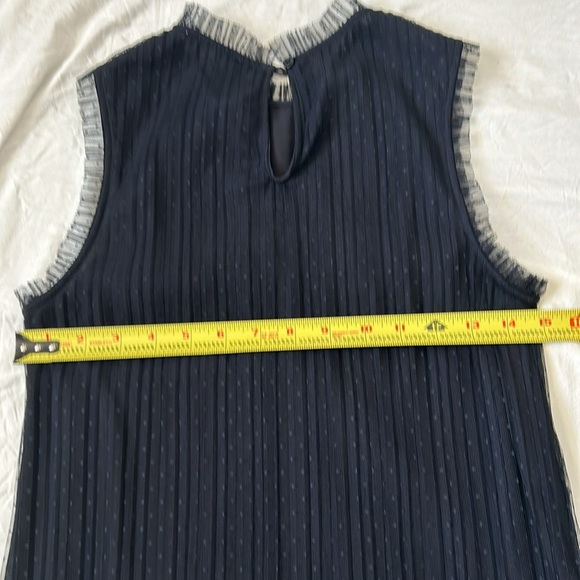 Chelsea28 deep navy blue crew neck tank top, sheer lace pokadot in XS - Picture 2 of 8